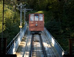 Heidelberg_historische_Bergbahn-